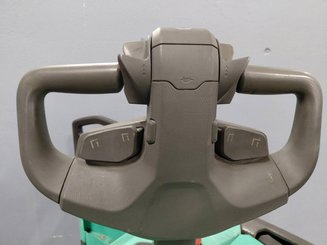 Porta-paletes eléctrico com condutor transportado Mitsubishi PBF25N3R MITSUBISHI - 8