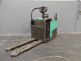 Porta-paletes eléctrico com condutor transportado Mitsubishi PBF25N3R MITSUBISHI - 1