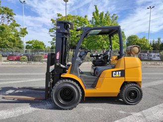 Empilhador de contrapeso 4 rodas Caterpillar GP40N