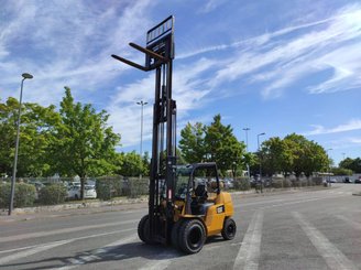 Empilhador de contrapeso 4 rodas Caterpillar GP40N - 3