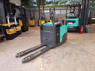 Porta-paletes eléctrico com condutor transportado Mitsubishi PBF25N3R MITSUBISHI