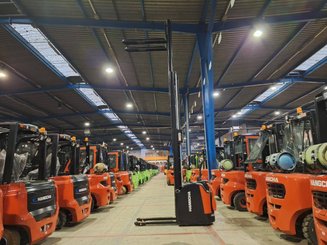 Levantador com plataforma dobrável Hangcha CDD16-AZ3S
