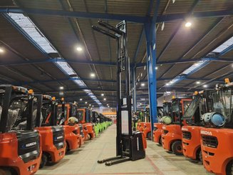 Levantador com plataforma dobrável Hangcha CDD16-AZ3S