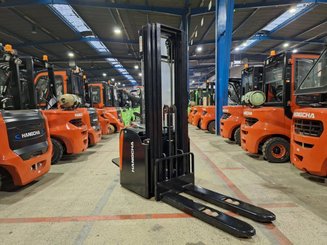 Levantador com plataforma dobrável Hangcha CDD16-AZ3S