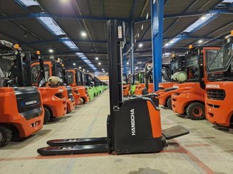 Levantador com plataforma dobrável Hangcha CDD16-AZ3S