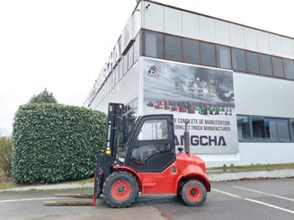 Carreta elevadora todo terreno Hangcha TT30-2
