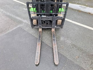 Empilhador de contrapeso 4 rodas Hangcha XC18i