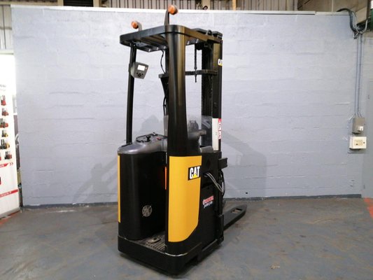 Stacker com condutor transportado Caterpillar NSR20N - 1
