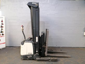 Levantador com braços circundantes Crown SHR5520-1.1