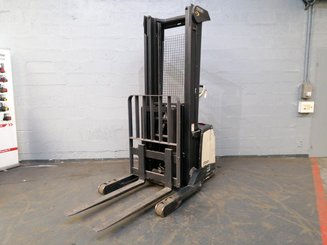 Levantador com braços circundantes Crown SHR5520-1.1