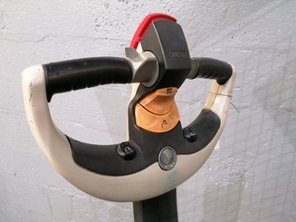 Levantador com braços circundantes Crown SHR5520-1.1