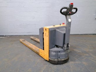 Porta-paletes eléctrico com condutor a pé OMG 330K - 4