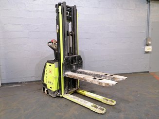Stacker com condutor a pé Pramac PMLX14/45 - 1