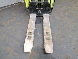 Stacker com condutor a pé Pramac PMLX14/45 - 3