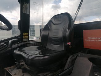 Loader articulada Caterpillar 904B