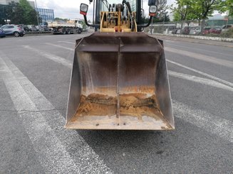 Loader articulada Caterpillar 904B