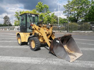 Loader articulada Caterpillar 904B
