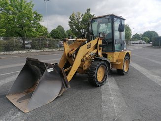 Loader articulada Caterpillar 904B