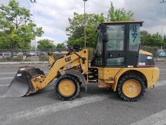 Loader articulada Caterpillar 904B