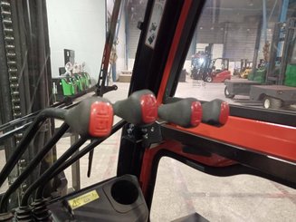 Empilhador de contrapeso 4 rodas Hangcha XF30D-2