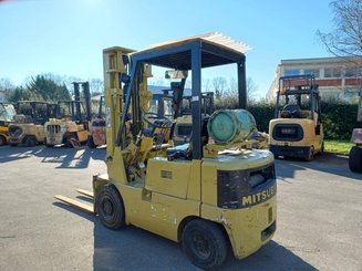Carreta elevadora a gás Mitsubishi FG15 - 2