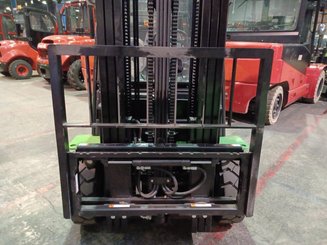 Empilhador de contrapeso 4 rodas Hangcha XC25 - 2