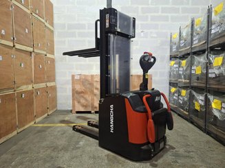Levantador com plataforma dobrável Hangcha CDD16-AZ3S
