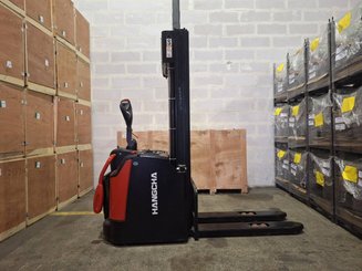 Levantador com plataforma dobrável Hangcha CDD16-AZ3S