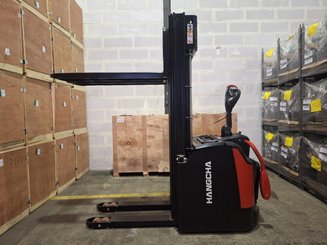 Levantador com plataforma dobrável Hangcha CDD16-AZ3S