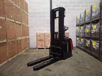 Levantador com plataforma dobrável Hangcha CDD16-AZ3S