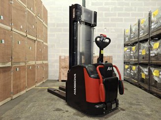 Levantador com plataforma dobrável Hangcha CDD16-AZ3S