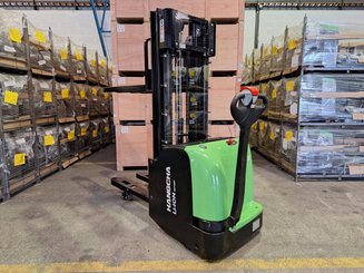 Stacker com condutor a pé Hangcha CDD16-AC1-LI