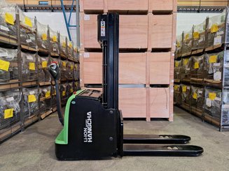Stacker com condutor a pé Hangcha CDD16-AC1-LI