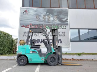 Empilhador de contrapeso 4 rodas Mitsubishi FG25NT