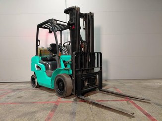 Empilhador de contrapeso 4 rodas Mitsubishi FG25NT