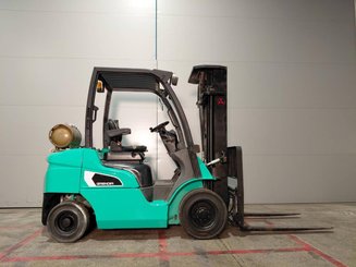 Empilhador de contrapeso 4 rodas Mitsubishi FG25NT