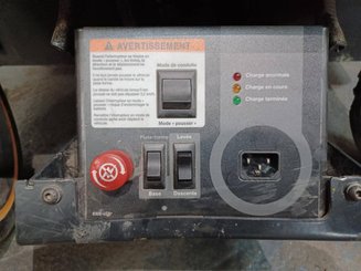 Plataforma com mastro vertical Crown WAVE60-118