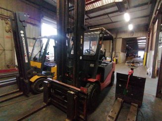 Empilhador de contrapeso 4 rodas Hangcha J4W50
