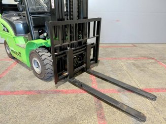 Empilhador de contrapeso 4 rodas Hangcha XC18i