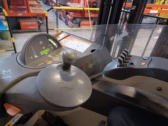 Empilhador retráctil Crown ESR5260-1.4