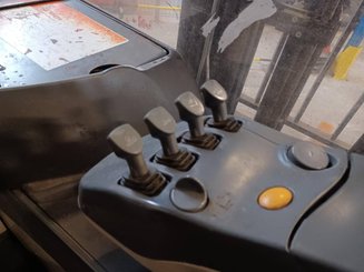 Empilhador retráctil Crown ESR5260-1.4