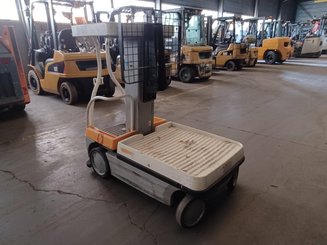 Plataforma com mastro vertical Crown CROWN WAVE50-118