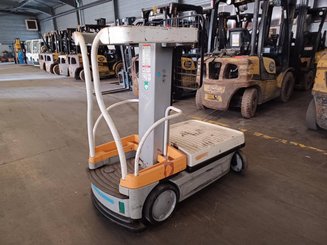 Plataforma com mastro vertical Crown CROWN WAVE50-118