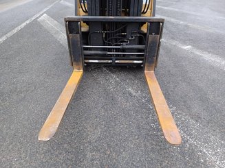 Empilhador de contrapeso 4 rodas Caterpillar EP25K