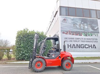 Carreta elevadora todo terreno Hangcha TT18-2