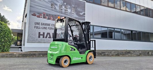 Empilhador de contrapeso 4 rodas Hangcha XC25i