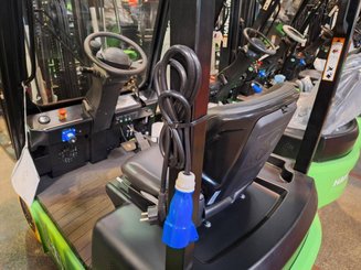 Empilhador de contrapeso 3 rodas Hangcha X3W15i (CPDS15-XD4-SI) - 2