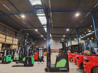 Empilhador retráctil Hangcha CQD18-XC5D-SI