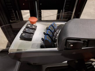 Empilhador retráctil Hangcha CQD18-XC5D-SI