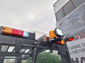 Empilhador de contrapeso 4 rodas Hangcha AE30-I